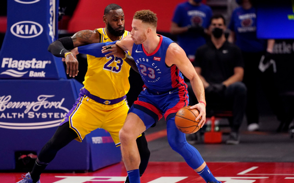  篮网签下自由球员格里芬补强  