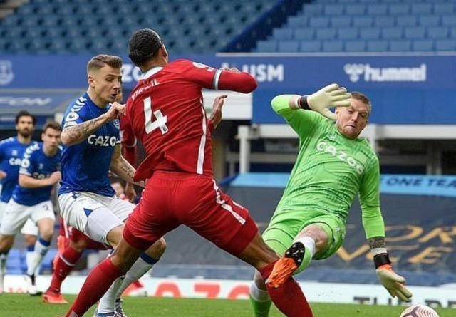  利物浦铁卫重伤恐赛季报销  